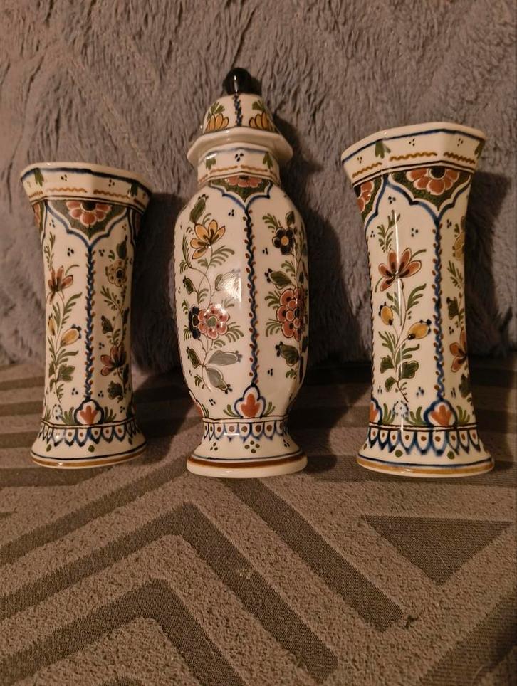 Royal Delft, kaststel , polychrome collectie, Antiek en Kunst, Antiek | Vazen, Ophalen of Verzenden