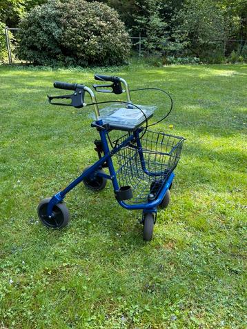 Stevige rollator 1x gebruikt beschikbaar voor biedingen