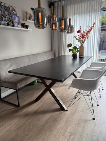 Mooie eikenhouten tafel! beschikbaar voor biedingen