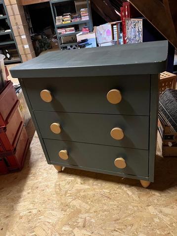 Oud blauw ladekastje - 79x77x44 cm beschikbaar voor biedingen