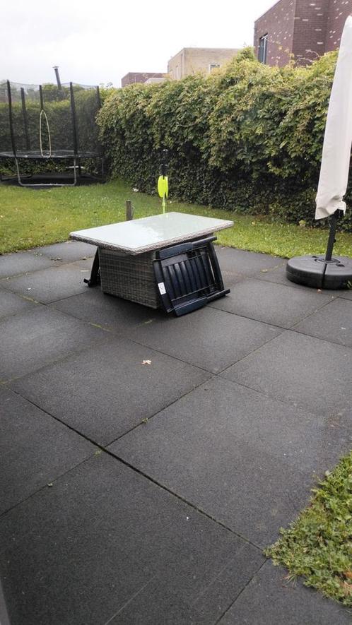 ! Af te halen: 70 m2 zwarte tuintegels 100x100, 6 cm dik 70x, Tuin en Terras, Tegels en Klinkers, Zo goed als nieuw, Terrastegels