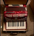 Weltmeister Accordeon, Muziek en Instrumenten, Accordeons, Gebruikt, 32-bas, Weltmeister, Met riemen