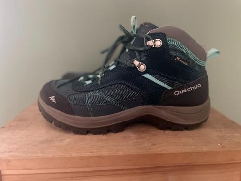 Quechua bergschoenen – maat 38 – bijna nieuw, Sport en Fitness, Bergsport en Wandelen, Zo goed als nieuw, Schoenen, Ophalen of Verzenden