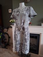 Caroline Biss bruin grijs crème gevoerde jurk 40 gratis verz, Kleding | Dames, Jurken, Maat 38/40 (M), Verzenden, Zo goed als nieuw