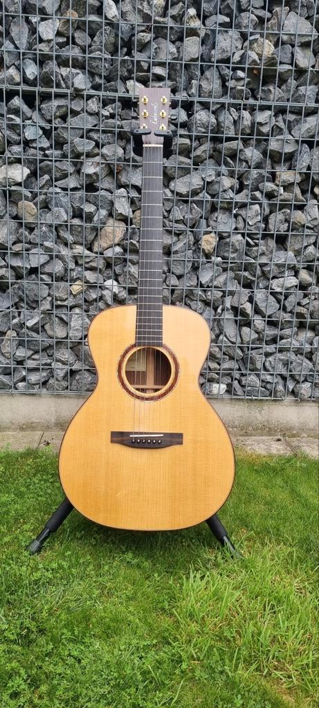 Lakewood M32 Deluxe (2021) – Mint Condition Acoustic Guitar, Muziek en Instrumenten, Snaarinstrumenten | Gitaren | Akoestisch