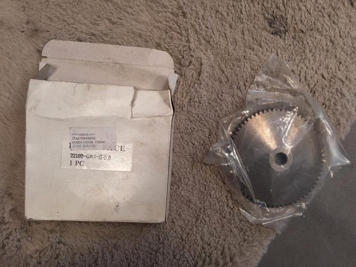 Starterkrans Honda Vision - Nieuw in verpakking!, Fietsen en Brommers, Brommeronderdelen | Scooters, Nieuw, Honda, Ophalen of Verzenden