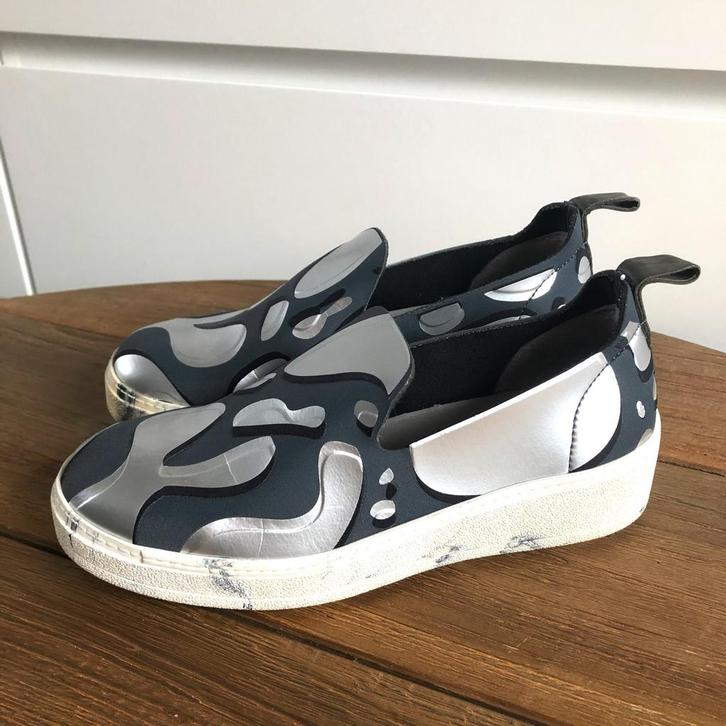 Fru.it Instappers Maat 36 - Bijzonder Design vera Gomma, Kleding | Dames, Schoenen, Gedragen, Instappers, Grijs, Ophalen of Verzenden