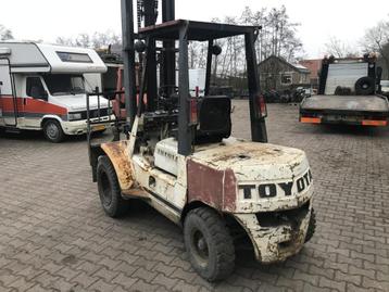 Toyota heftruck 2fd30 dieselheftruck sideshift beschikbaar voor biedingen