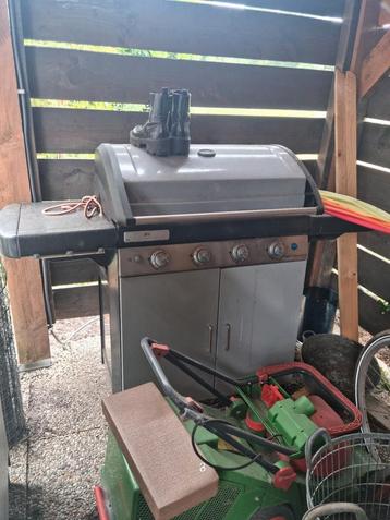 Keurige grote barbecue  beschikbaar voor biedingen