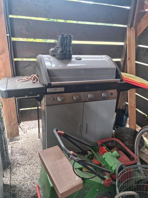 Keurige grote barbecue, Tuin en Terras, Barbecue-accessoires, Gebruikt, Ophalen