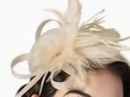 Nieuw fascinator hoedje champagne, Ophalen of Verzenden, Nieuw, One size fits all