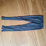 Donker grijze legging met zilveren spikkels mt 134-140, Kinderen en Baby's, Kinderkleding | Maat 134, Ophalen of Verzenden, Gebruikt