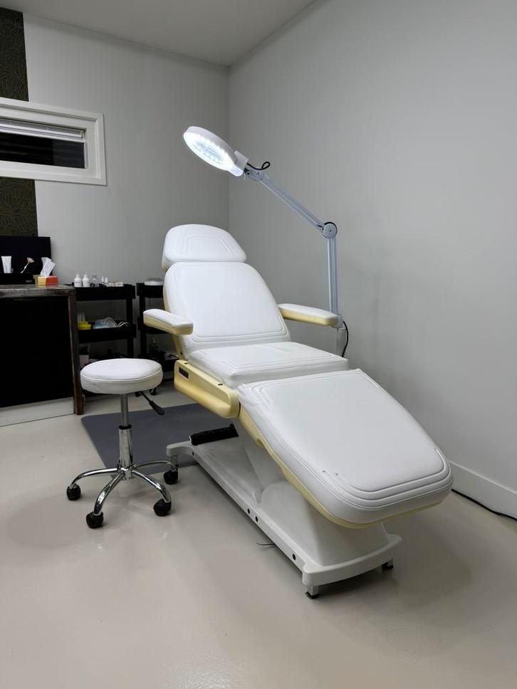 Electrische Behandelstoel schoonheidverzorging, Sport en Fitness, Massageproducten, Massagetafel, Ophalen