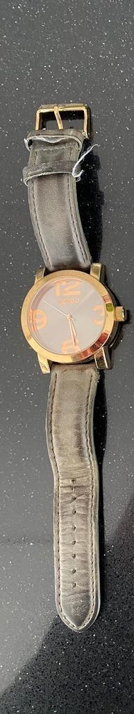 Oozoo horloge beschikbaar voor biedingen