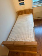 Steigerhouten bed met lattenbodem en matras, Huis en Inrichting, Ophalen, 90 cm, Eenpersoons, Bruin