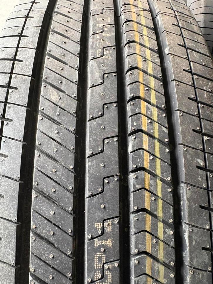 5 x yokohama geolandar x-cv 265/60r20 SUV banden landcruiser, Auto-onderdelen, Vrachtwagen-onderdelen, Overige merken, Overige Auto-onderdelen