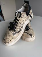 Sneakers,  verton maat 40, Ophalen of Verzenden, Zo goed als nieuw, Sneakers of Gympen