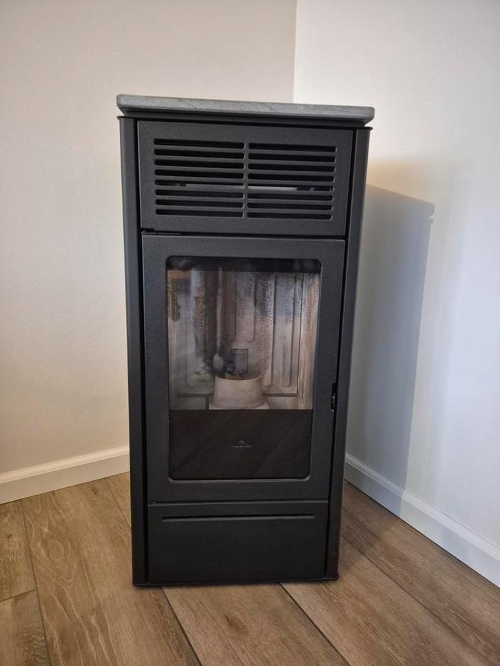 EdilKamin Slide 2 7 Pelletkachel + Accessoires, Huis en Inrichting, Kachels, Zo goed als nieuw, Vrijstaand, Pelletkachel, Hout