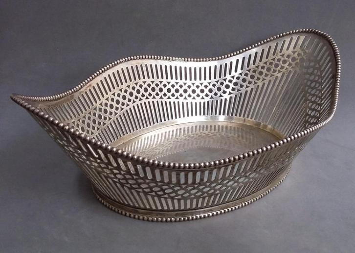 Jaar 1924 Zilveren Broodmand Brood Mand Hollands Gekeurd, Antiek en Kunst, Antiek | Goud en Zilver, Zilver, Ophalen of Verzenden