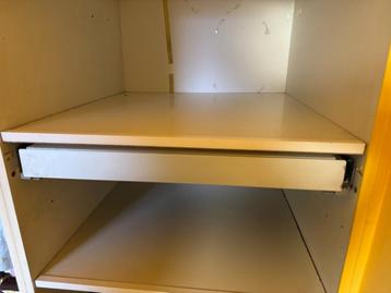 Uitschuifbaar / Uittrekbaar werkblad plank