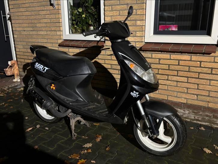 Peugeot Vivacity, Fietsen en Brommers, Brommers | Peugeot, Zo goed als nieuw, Ophalen