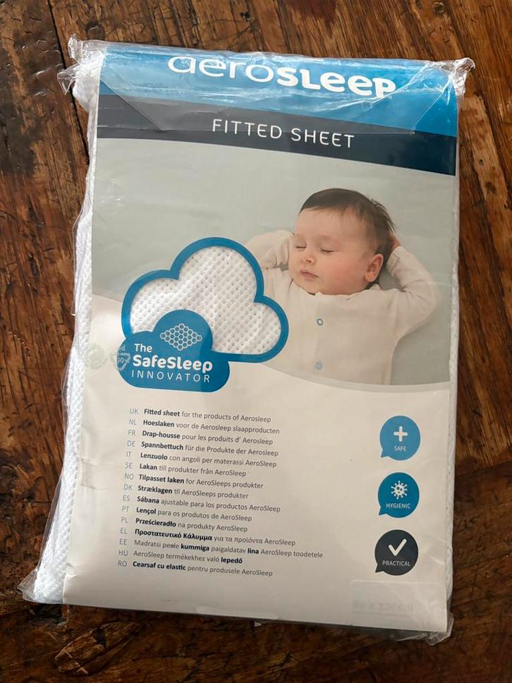 Aerosleep matrashoes, 70x 150 cm., Kinderen en Baby's, Kinderkamer | Beddengoed, Nieuw, Hoeslaken of Sloop, Wit, Jongetje of Meisje