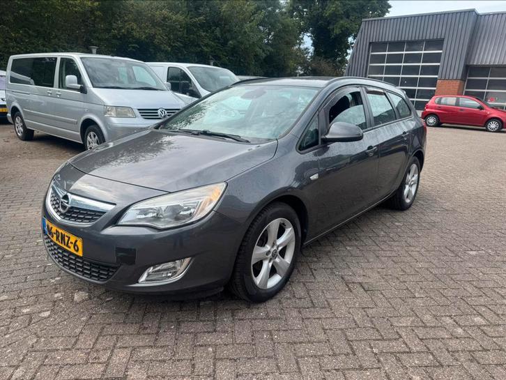 Opel Astra 1.4 Turbo 88KW ST 2011 Grijs, Auto's, Opel, Bedrijf, Astra, Benzine, A, Stationwagon, Handgeschakeld, Origineel Nederlands