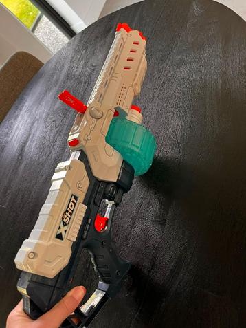 Nerf zuru Xshot met pijltjes  beschikbaar voor biedingen