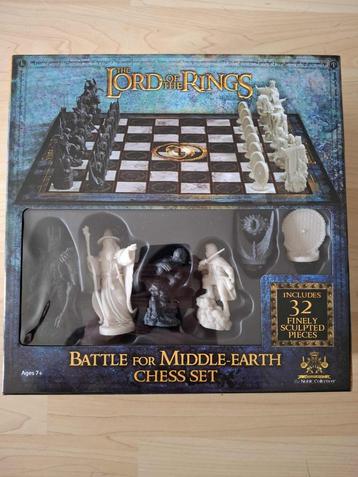 schaakspel lord of the rings beschikbaar voor biedingen