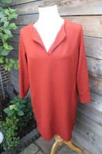Jurk roestbruin Essentiel Antwerp mt 42 Vaste prijs AANBIEDI, Kleding | Dames, Jurken, Bruin, Maat 42/44 (L), Ophalen of Verzenden
