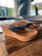 UGG slippers sleehak maat 39 (valt als 40), Verzenden, Zo goed als nieuw