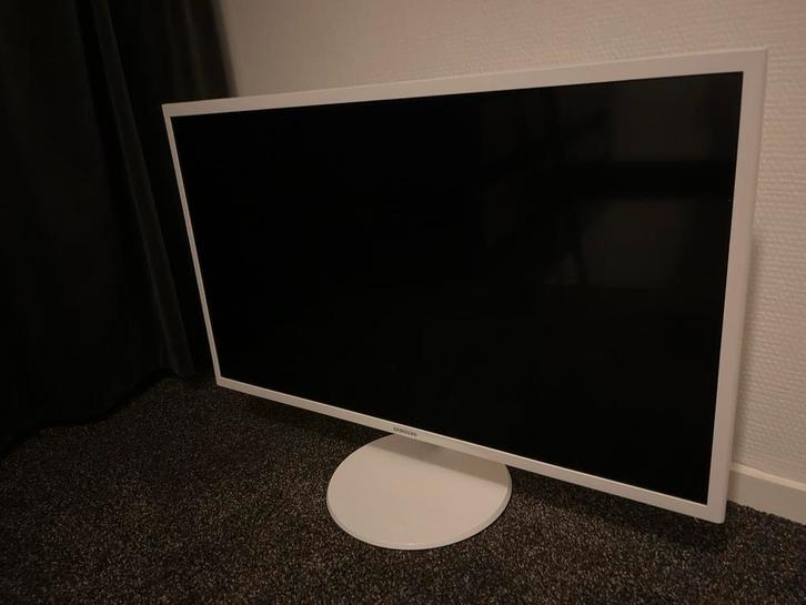 Samsung Beeldscherm 80cm (32 inch), Computers en Software, Monitoren, Gebruikt, Ophalen
