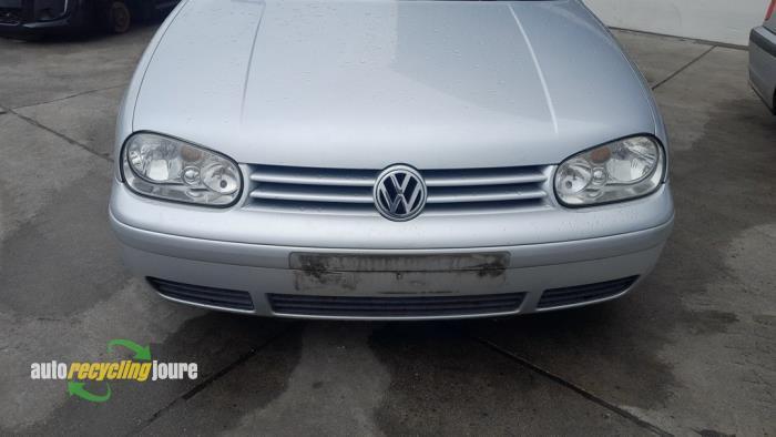 Voorbumper van een Volkswagen Golf (LA7W), Auto-onderdelen, Carrosserie en Plaatwerk, Bumper, Volkswagen, Gebruikt, 3 maanden garantie