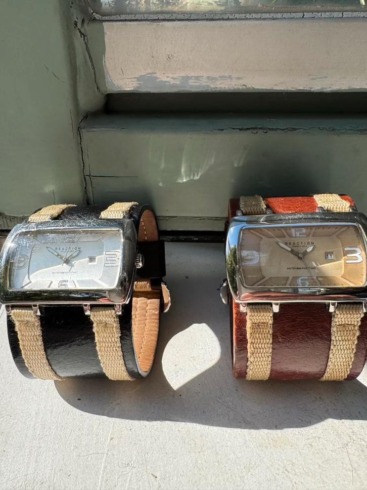 2 Kenneth Cole Reaction watches leather band (black & brown), Sieraden, Tassen en Uiterlijk, Horloges | Heren, Gebruikt, Polshorloge