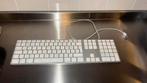 Apple zweeds toetsenbord keyboard qwerty defect, Computers en Software, Toetsenborden, Ophalen of Verzenden, Qwerty, Bedraad, Apple