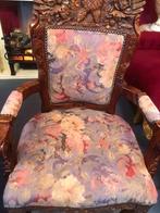 Set van 2 Oud / antieke stoelen houtsnijwerk adelaar, Ophalen