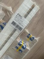 Nieuwe plinten van 90x12cm, Doe-het-zelf en Verbouw, Plinten en Afwerking, Ophalen of Verzenden, Zo goed als nieuw, Mdf, 200 tot 250 cm