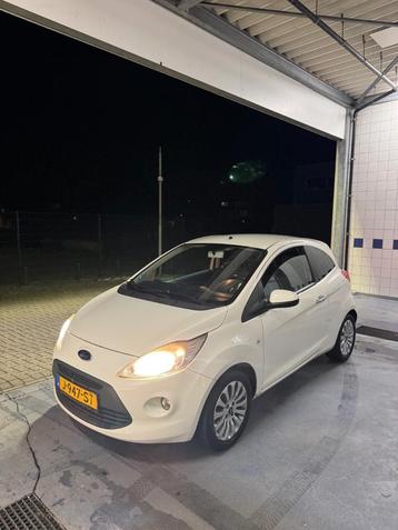 Ford Ka 1.2 69pk 2012 Wit beschikbaar voor biedingen