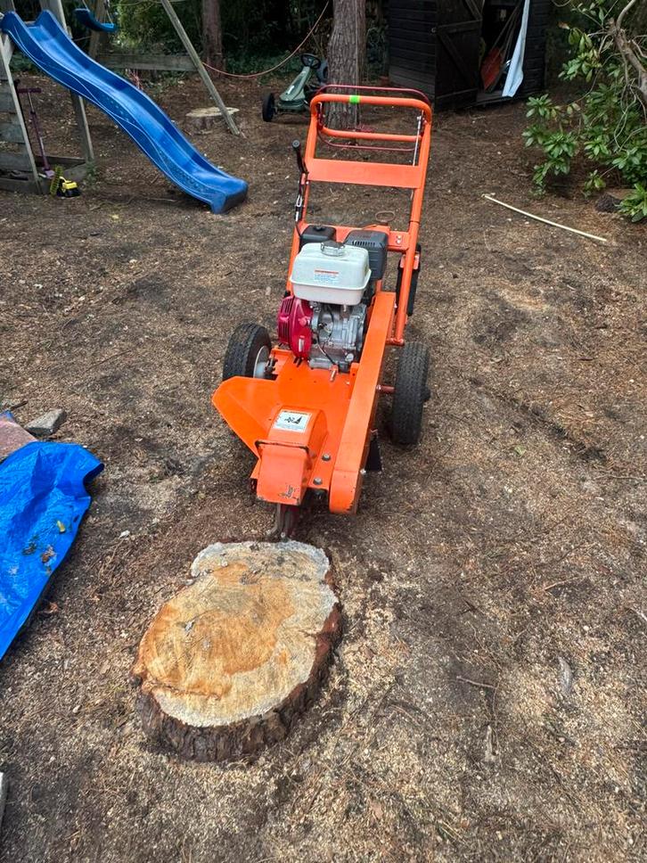 Stobbenfrezen / stobbenfrees / boomstronk verwijderen, Doe-het-zelf en Verbouw, Gereedschap | Freesmachines, Nieuw, Ophalen of Verzenden