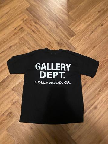 Gallery Dept Shirt Maat M beschikbaar voor biedingen