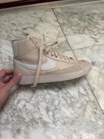 Nike, Kleding | Dames, Beige, Nike, Ophalen of Verzenden, Sneakers of Gympen