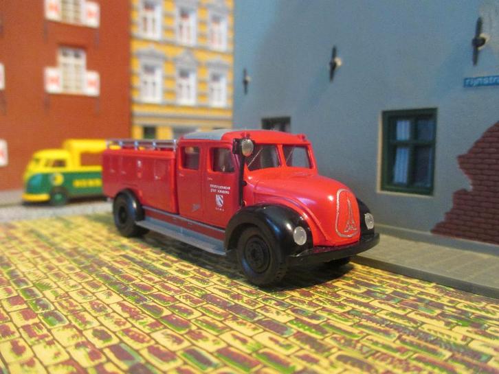 Magirus Mercur Metz materiaalwagen Brandweer Nürnberg, Hobby en Vrije tijd, Modelauto's | 1:87, Zo goed als nieuw, Bus of Vrachtwagen