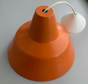 Vintage oranje hanglamp opknapper beschikbaar voor biedingen