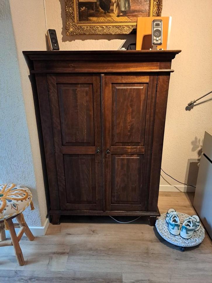 Mooie houten kast, Huis en Inrichting, Kasten | Kledingkasten, Gebruikt, 150 tot 200 cm, 50 tot 100 cm, 50 tot 75 cm, Met deur(en)