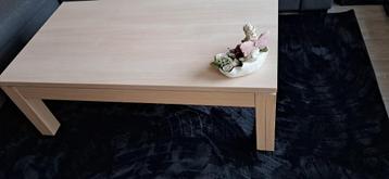 Salon tafel licht eikenkleur  beschikbaar voor biedingen