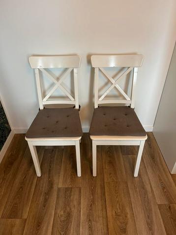2x Ikea Ingolf eetkamerstoel wit beschikbaar voor biedingen