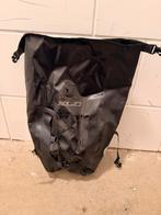 2 Waterdichte Fietstassen - Amper Gebruikt!, Fietsen en Brommers, Fietsaccessoires | Fietstassen, Ophalen of Verzenden, Zo goed als nieuw