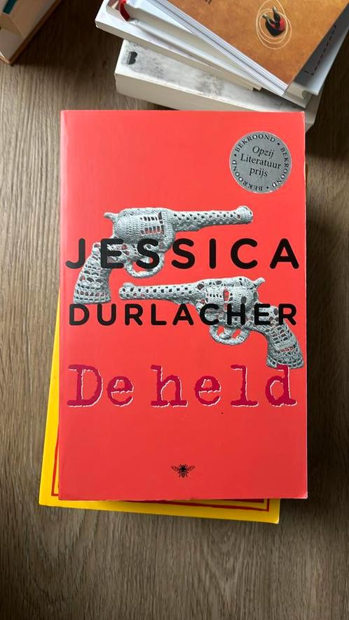 Jessica Durlacher - De held, Boeken, Literatuur, Zo goed als nieuw, Nederland, Ophalen of Verzenden