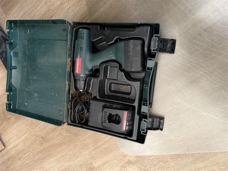 Metabo Accu Boormachine BZ-12-SP - met lader en accu, Doe-het-zelf en Verbouw, Overige Doe-het-zelf en Verbouw, Gebruikt, Ophalen of Verzenden