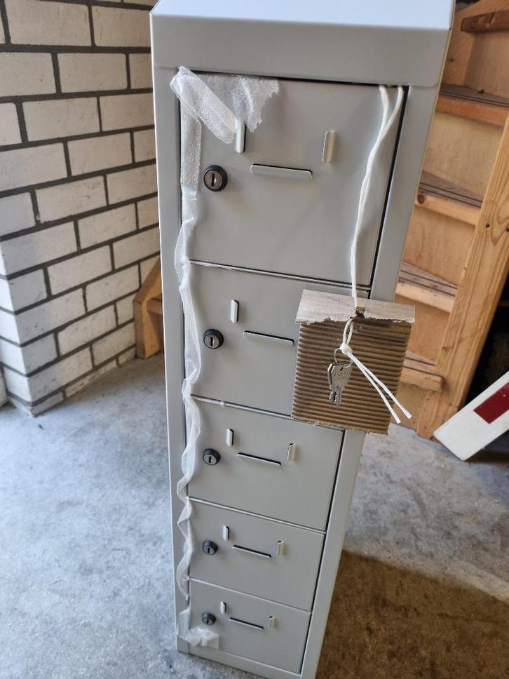 Lockerkastje  / kantinelocker met sleutelsloten - 5 vakken, Huis en Inrichting, Kasten | Lockerkasten, Nieuw, Ophalen